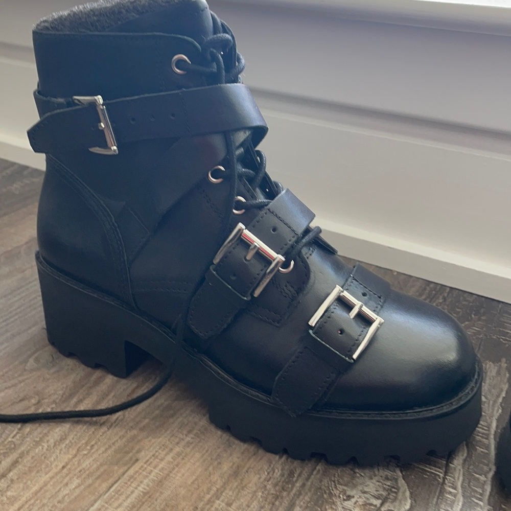 Meet your Posher, Soleil